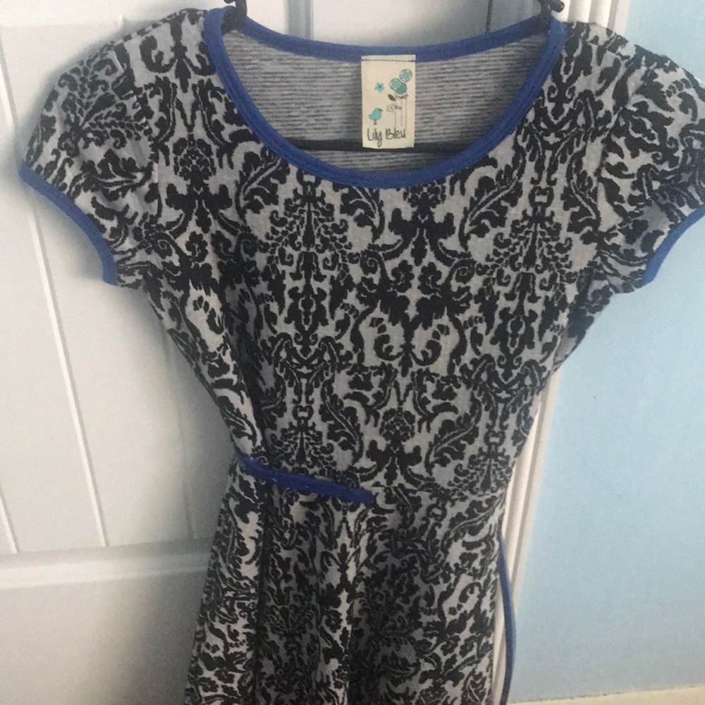 Girls dress